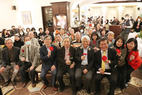 [起家]－黃光男紀錄片與傳記發表會 高雄會鄉親6