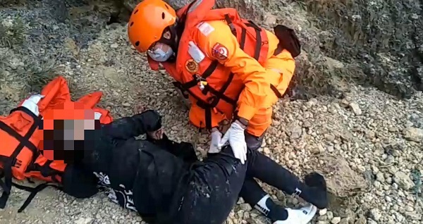 柴山驚傳呼救聲，海巡路過神救援1