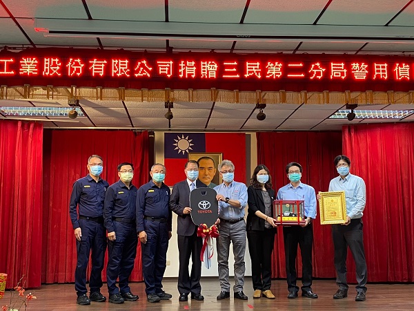 偵防效能如虎添翼 「長興材料」致贈三民二警分局警用偵防車2