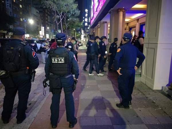 知名舞廳重整旗鼓，高市警局聯合臨檢稽查嚴陣以待，防範店家暴力發生暴力鬥毆1