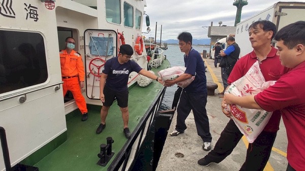 確保臺東離島物資供應，航港局建立 「蘭嶼、綠島物資運補機制」1