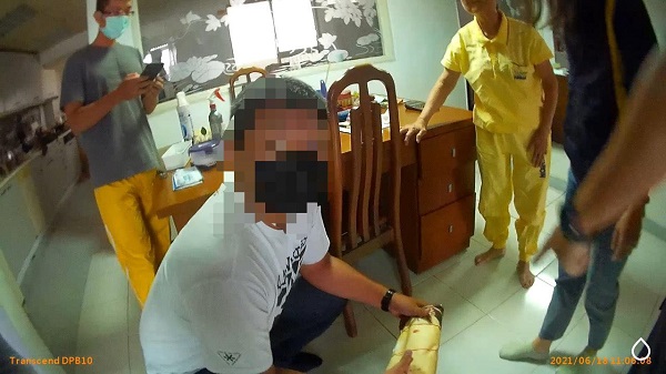 大學生疫情停課缺錢用 當車手賺外快 台中南下到府取款，機智警請老婦將計就計逮人2