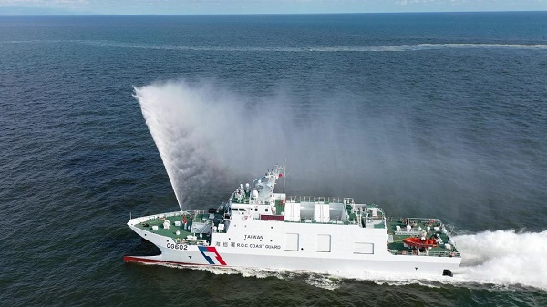 疫情無阻 海巡安平級「成功艦」提前交船3