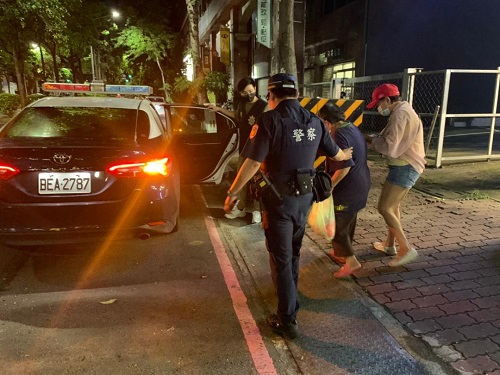 搭警車以為搭計程車 幸福記憶 1