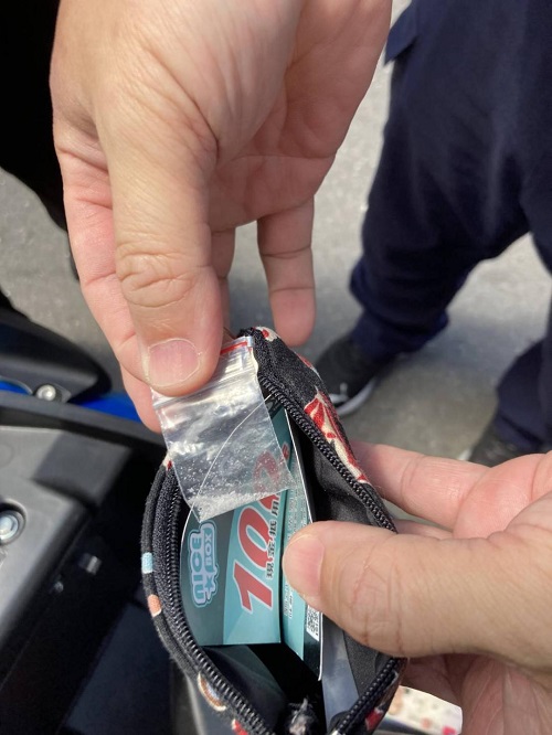 疫情失業男 自稱「浪子回頭」 騎車違規遭攔查，藏毒遭警當場查獲送辦