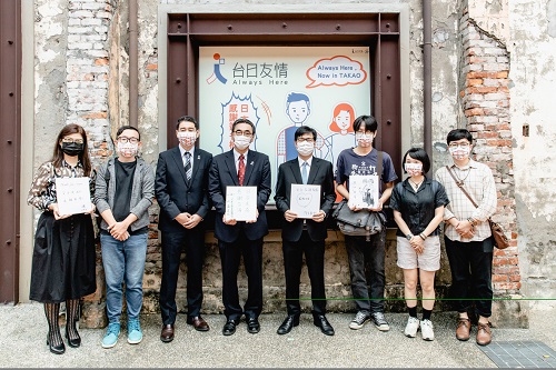 「台日友情」駁二開展，上百位日本漫畫家簽名板傳遞感謝情誼1