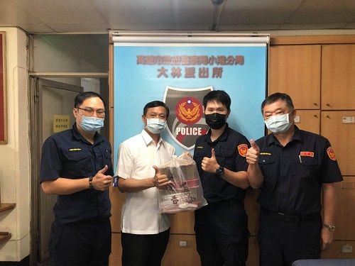 安居首日緝毒有成，分局長頒涼飲表揚