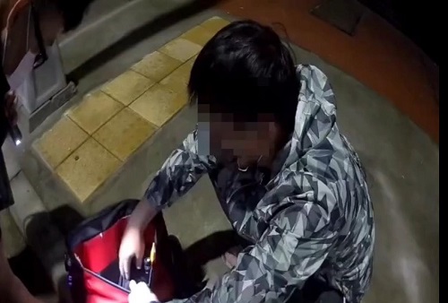 這是要燒給我老婆的「紙蓮花」 男子背包內裝多包毒品 當場遭逮送辦！