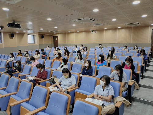 「熟通關、懂稅務、銷全球」前鎮科技產業園區開課助廠商掌握知識、創造優勢