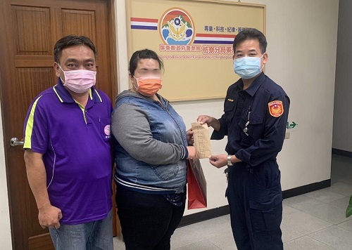 枋警結合民間善心人士大愛協助貧困家庭