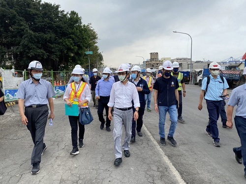 林欽榮副市長視察前鎮漁港建設 高市府團隊戮力加速各項工程2
