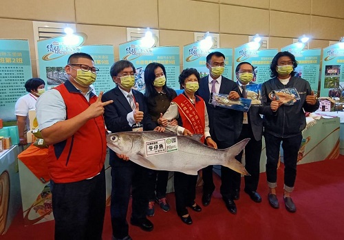 高雄市永安區石斑魚產銷班第9班 獲頒全國唯一漁業類別十大績優農業產銷班1
