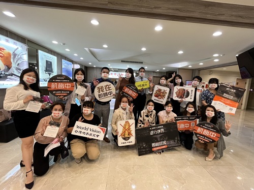鳳山高中辦理飢餓三十靜態展 高雄三商美邦人壽串連愛心 助脆弱地區重建希望2