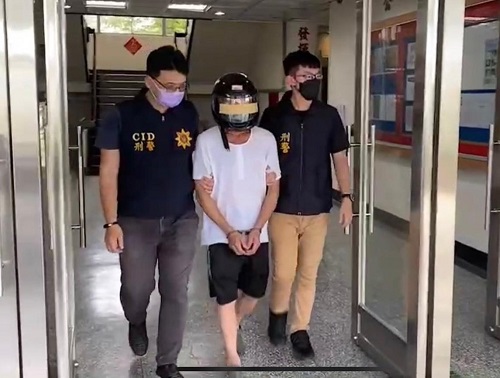 小港分局主動追緝 偵破非法改造槍械案 查扣巴西金牛座改造手槍1枝、子彈3顆、模擬槍1枝、銅製彈頭1包1