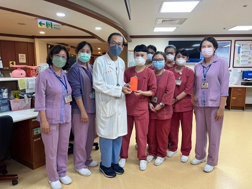 義大醫療與全體醫護並肩抗疫 杜元坤院長每日為醫護加油打氣 一同攜手迎向美好未來1
