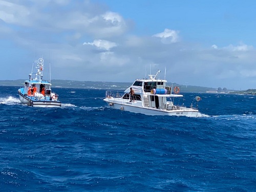遊艇墾丁外海失動力 海巡威鯨馳援解危機2