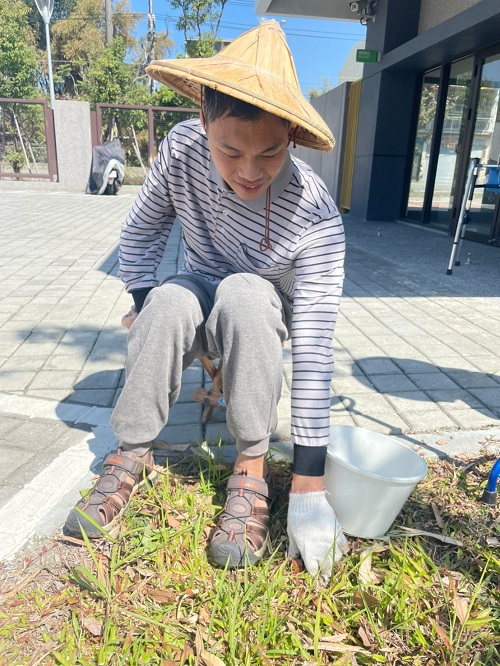 燕巢家園身障日照據點變身開心農場 培力身障青年1