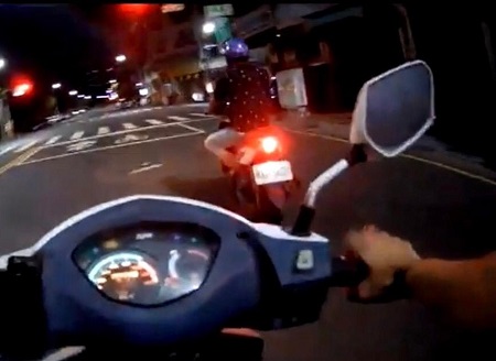 逃逸移工酒駕拒檢跑給警追 躲汽車底盤仍被逮 嚇到失禁！1