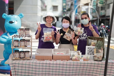 「鹽埕世界盃奶茶節」10月1日開跑 高科大串聯鹽埕商家邁大步1