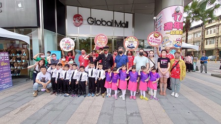 週年慶熱鬧登場 Global Mall屏東市開檔首日業績成長近10% 迎雙十連假 首四日高檻加碼 居家家電滿萬最高送1,800 休閒服飾、居家電器買氣夯優惠5折起 泰國控衝一波美食展熱烈開賣1
