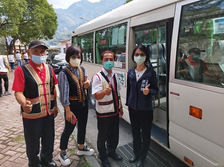 高雄原鄉地區公車完成新增原住民族語站播服務2