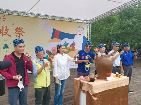 【2022六堆秋收祭-客家慶生趣系列活動】「舞動客庄植樹趣」開幕式活動 2022六堆秋收祭開幕 千人共舞慶豐收1