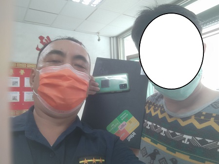 司機將乘客遺忘之物品轉交警察，警通知失主領回