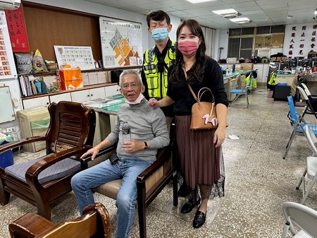 失智翁緊急協尋，警短時間尋回
