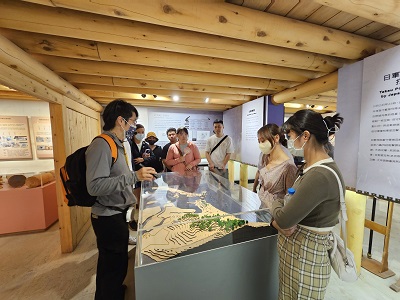 史溫侯探險之旅帶旅客參觀市定古蹟「雄鎮北門」