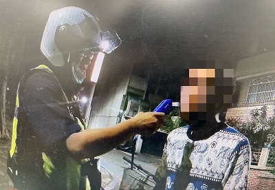 見外籍移工行車不穩攔下關心，竟發現酒駕違規