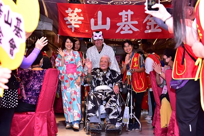 華山K歌餐會阿公阿嬤開唱囉!體驗傳統與現代交錯1