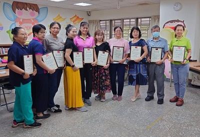 高市第一屆老人保護社區宣講師授證 共同增進老人幸福感 1