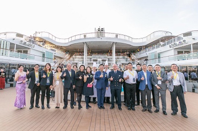 高雄國際郵輪觀光炙手可熱 觀光局200台無人機 喜迎歌詩達莎倫娜號首航1