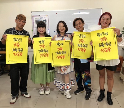 高雄愛心歌手瓊玟率團台南送愛 直播演唱會 祝福飛揚天使築家順利1