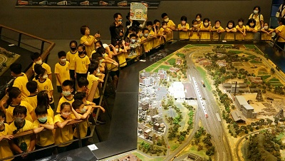 走出校園展讀歷史文化 高史博帶學生探索百年鐵道及跨界皮影戲1
