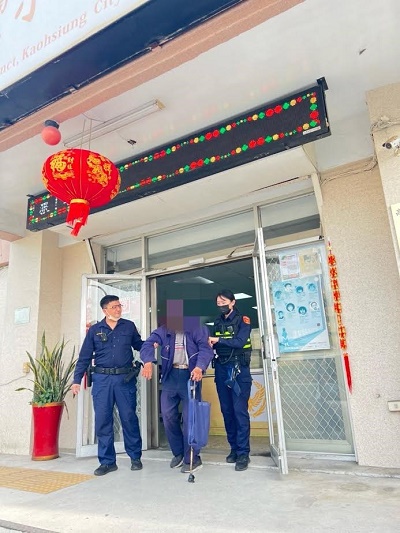 失智翁 堅持要去中鋼上班，警暖心溝通助返家