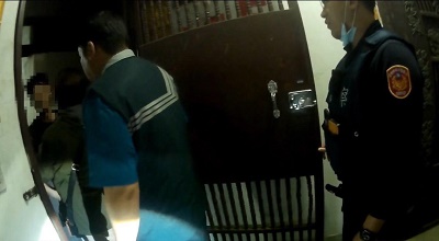 愛子心切 小港警半夜尋兒助團圓1