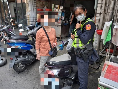 機車不見了！老婦買完年貨找不到車，警地毯式搜索尋回1