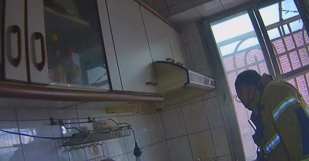 獨居男下廚忘關火，鄰居機警通報警消到場未釀災