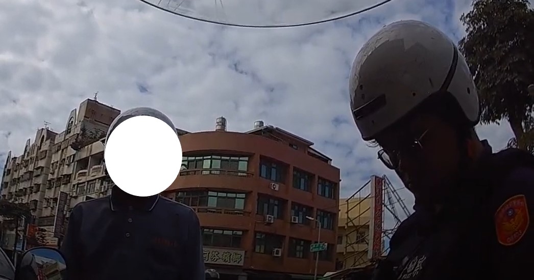 男子買午餐見警快閃，警攔查竟發現酒駕