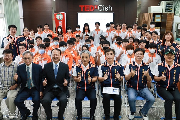 台鋼科技大學與君毅高中締結教育策略聯盟 共同培育畢業即就業人才1