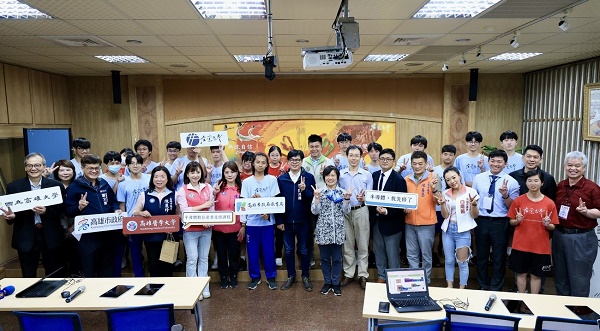 左營高中半導體數位產業先修課程 未來將擴展到其他高中 期許學子更早發現潛能興趣、做出生涯選擇1