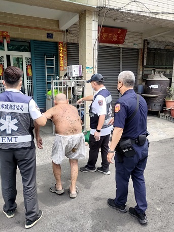 熊貓外送報案稱路倒 小港警協助返家
