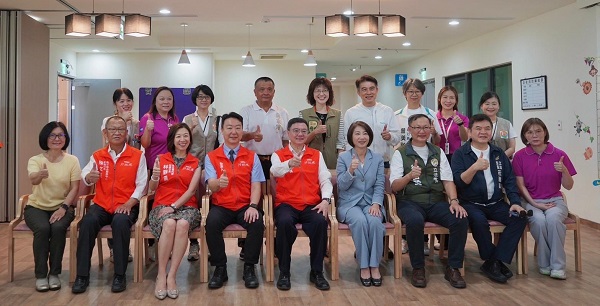 屏東打造全國首座失智照顧教學示範園區 卓揆視察讚「全台典範」1
