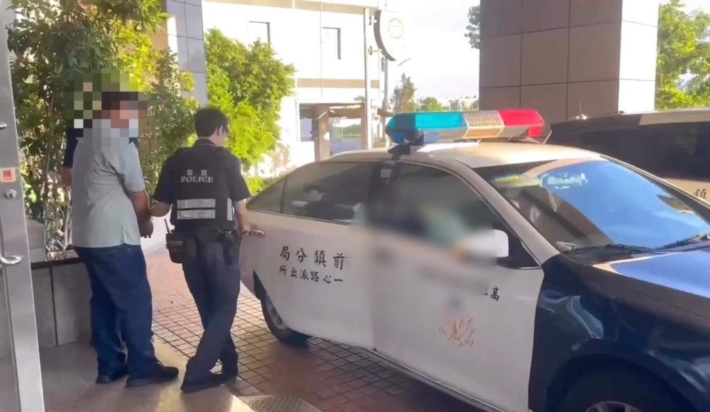 詐騙集團食髓知味 派遣「壯漢」再面交 遭前鎮警方逮捕移送偵辦4