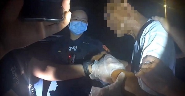 警巡邏瞥暗處有人影！竟是偷車賊欲行竊 當場人贓俱獲送法辦1