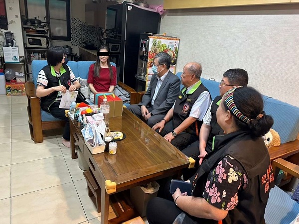 中秋送暖到心(馨)裡，一路相伴走向馨人生1