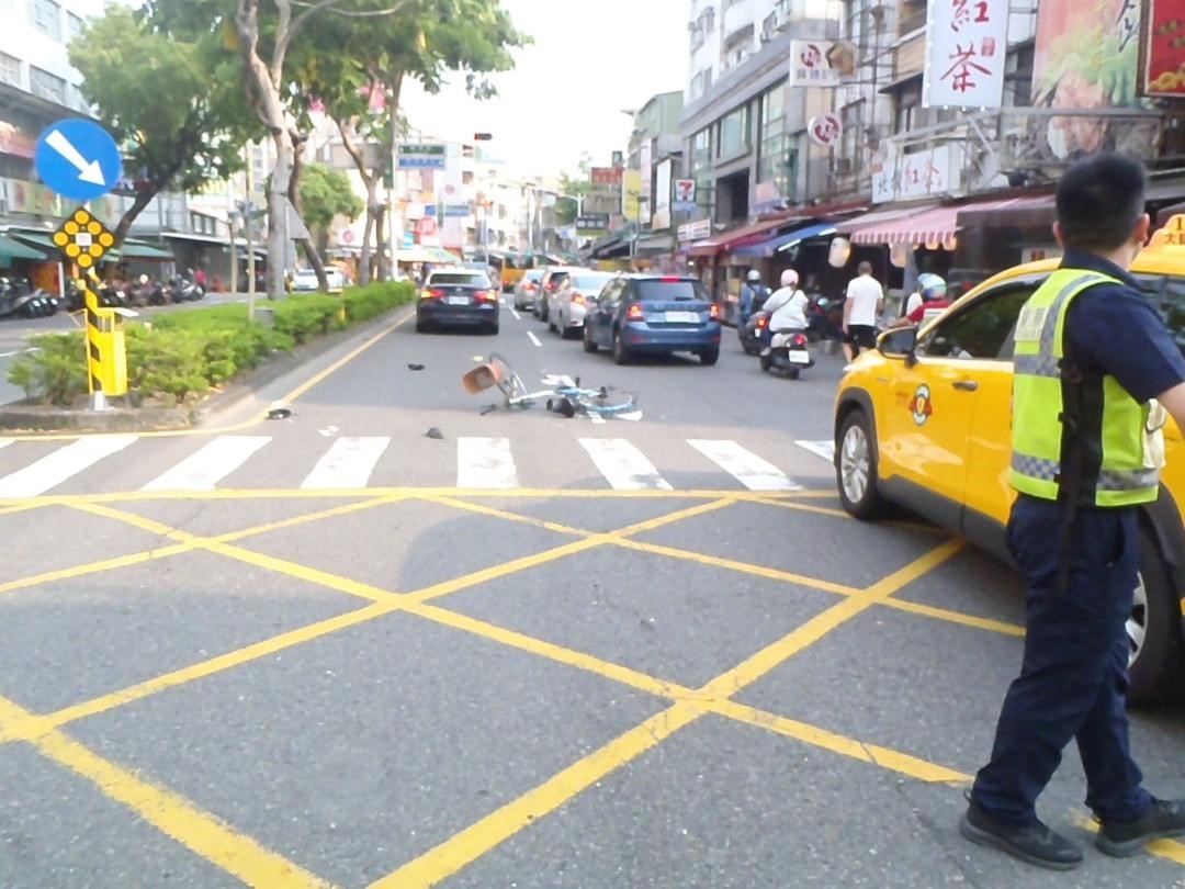 光華路重機與腳踏車碰撞 腳踏車騎士送阮綜合醫院 次日宣告不治1