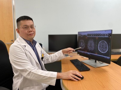 八旬失智翁抱盆栽、騎走腳踏車 醫：治療需專業團隊介入與家人支持1
