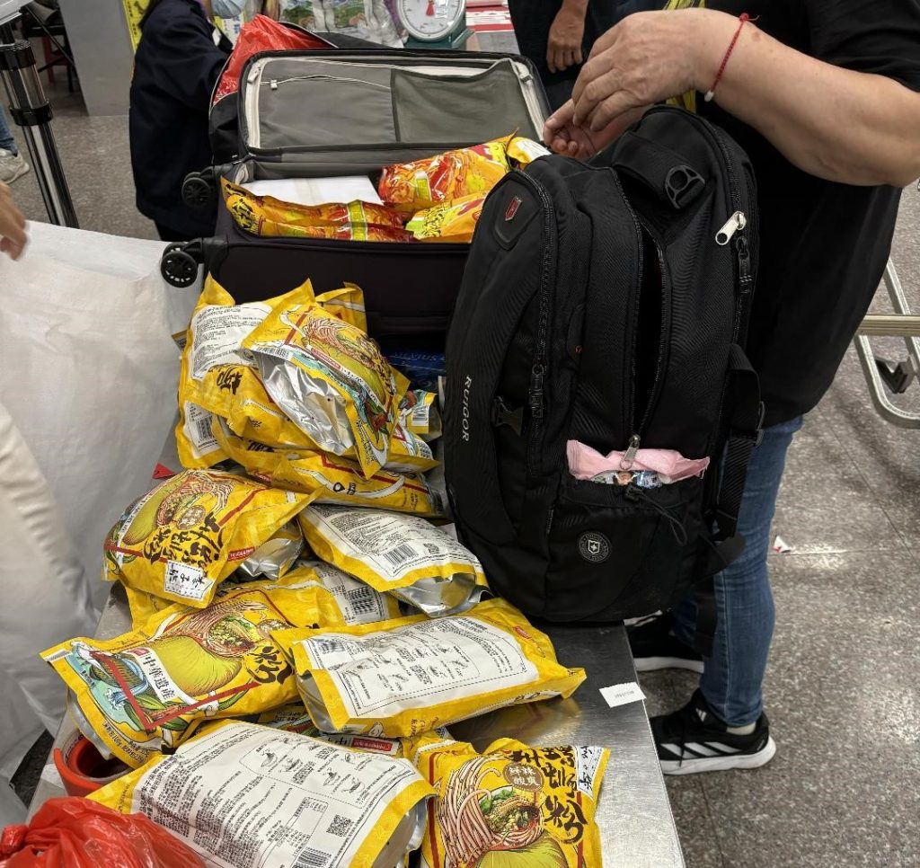 小三通入境旅客每人每次可免證攜帶大陸食品總量6公斤1